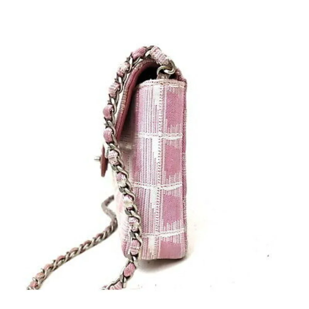 Chanel Pink Canvas Shoulder Bag - Picture 3 of 9
